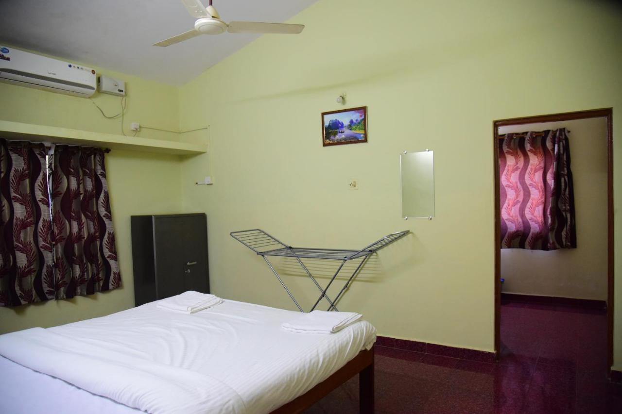 Homestay Siolim Bagian luar foto